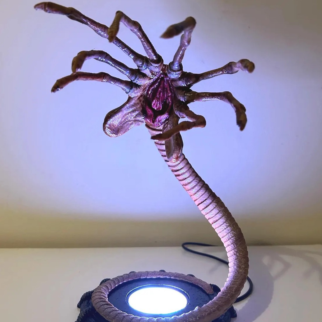 Lighting Decoration Ideas - Lampe Alien Facehugger, veilleuse, décoration de
